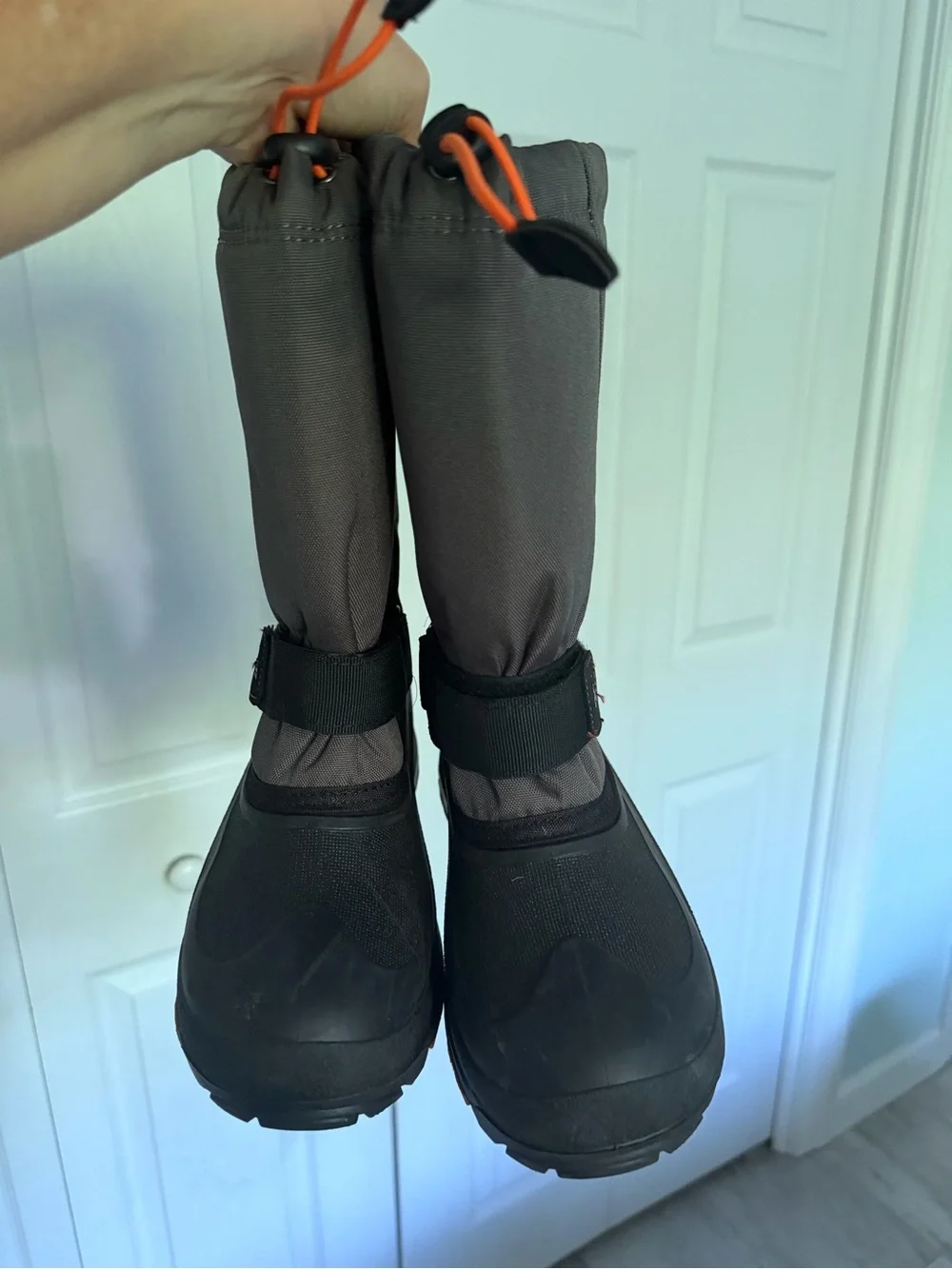 Kamik Kids Brown and Orange Snow Boots with Easy Strap